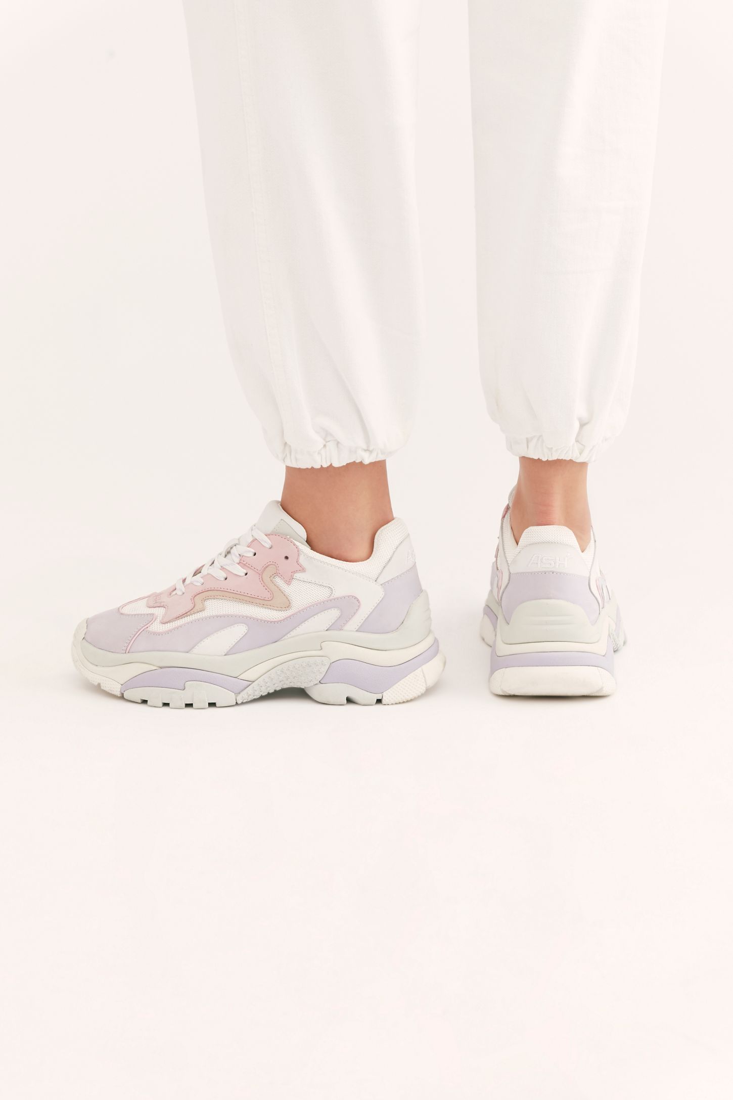 Slide View 4: Miles Sneaker