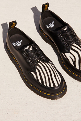 dr martens ramsey zebra