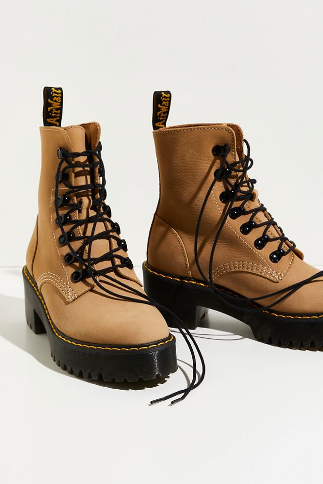 dr martens leona fluff lined heeled ankle boots in black