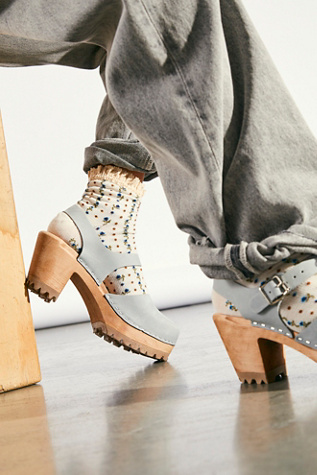 free people clogs