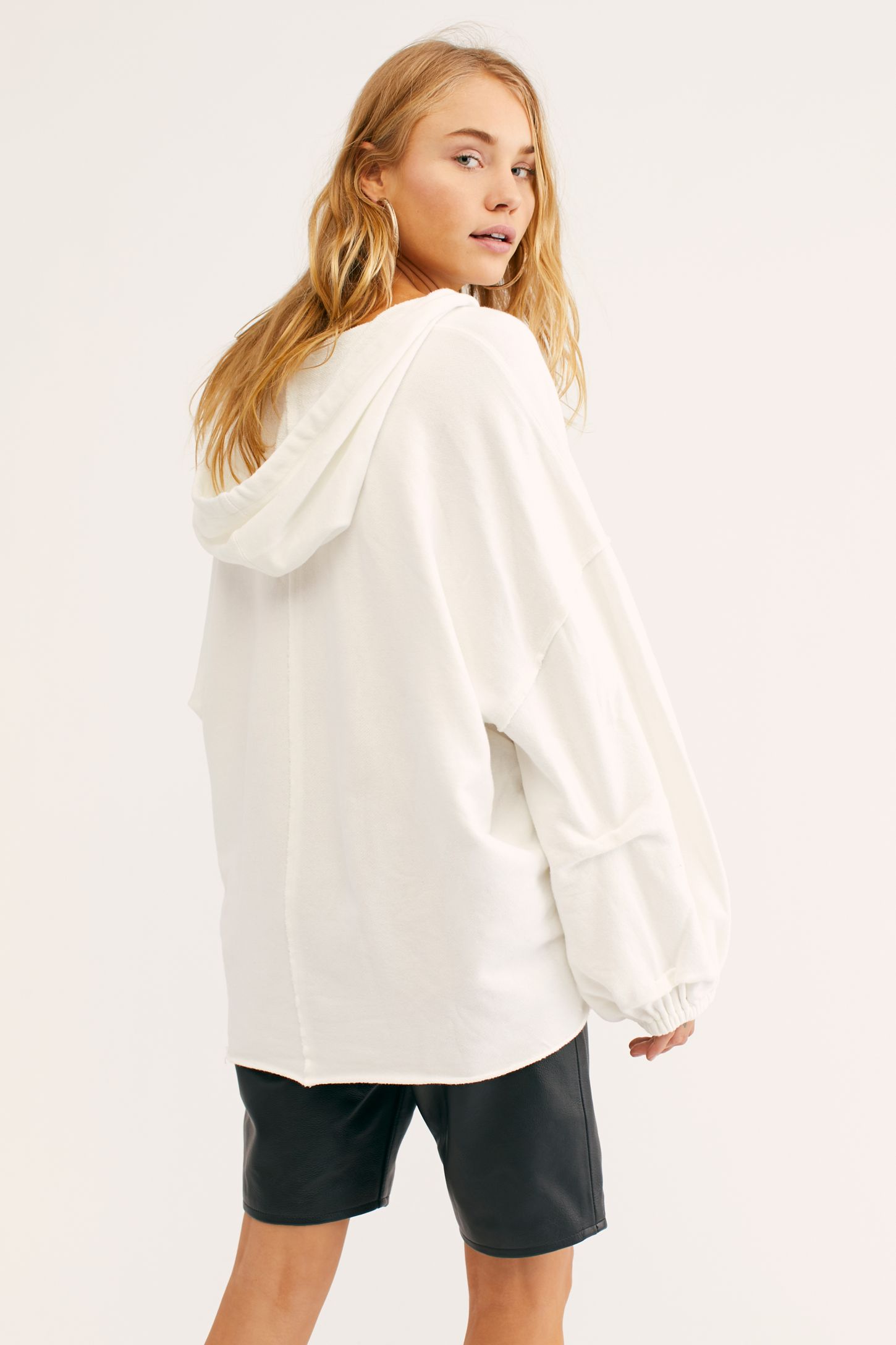 Slide View 2: Mason Pullover