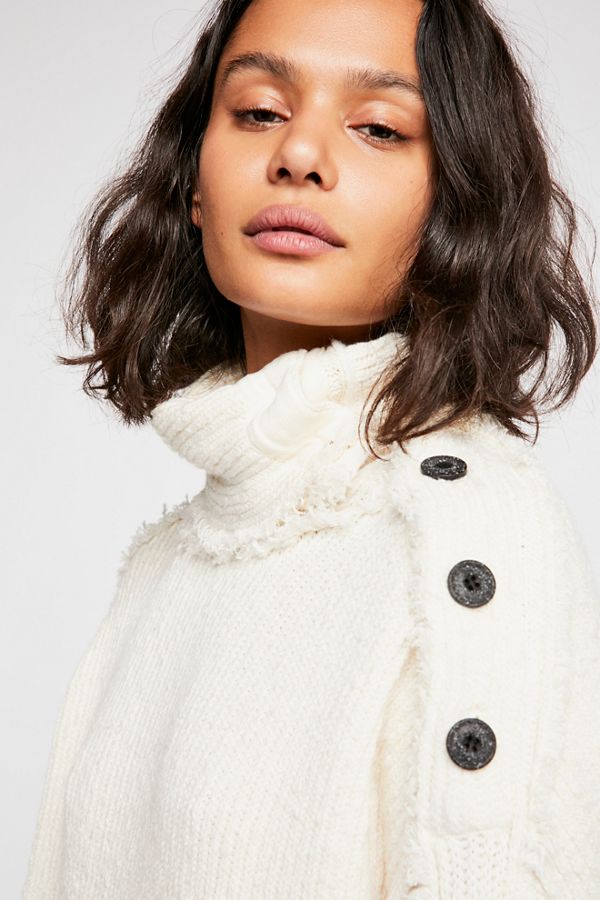 Slide View 4: On My Side Pullover 