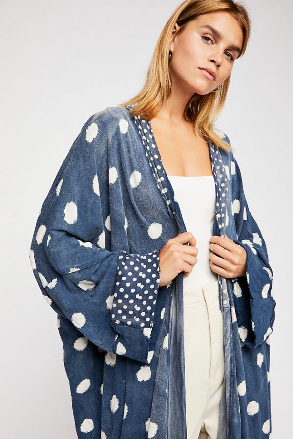 Slide View 3: Teemono Cardi