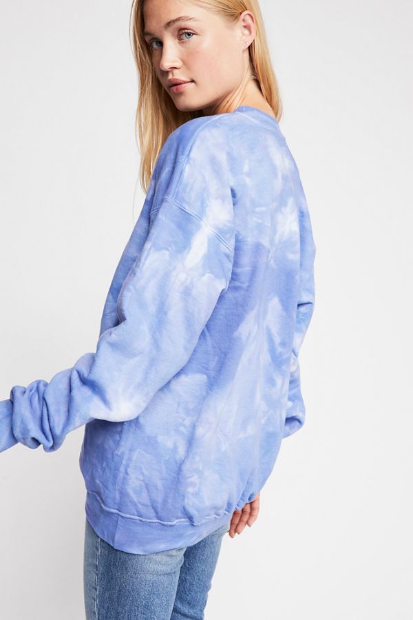 Slide View 2: Lilac Waves Pullover