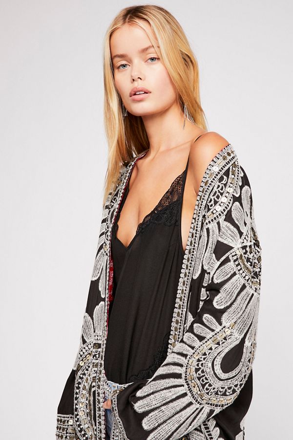 Slide View 3: KAS Kimono