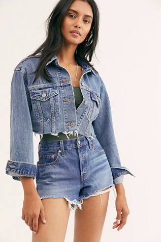 levis cut off denim jacket