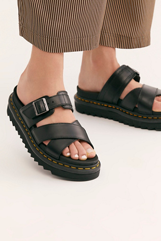 dr martens ryker sandal