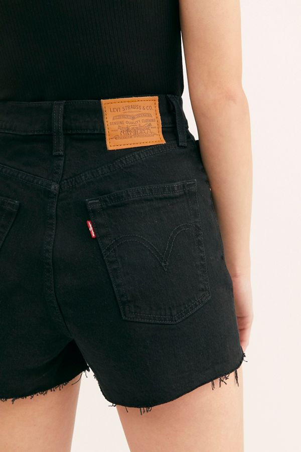 Slide View 3: Levi’s Rib Cage Shorts 