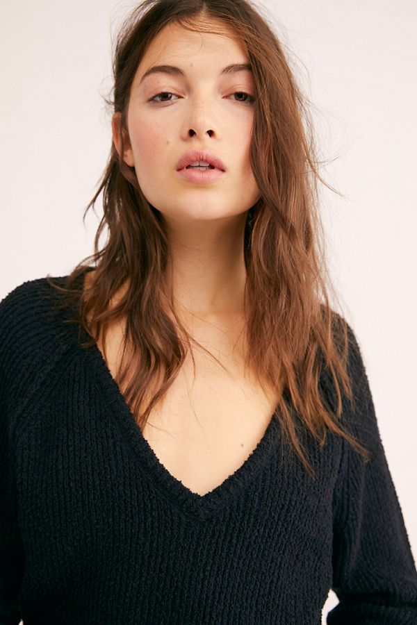 Slide View 3: High Low V Sweater 