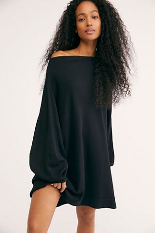 We The Free Vikki Tee