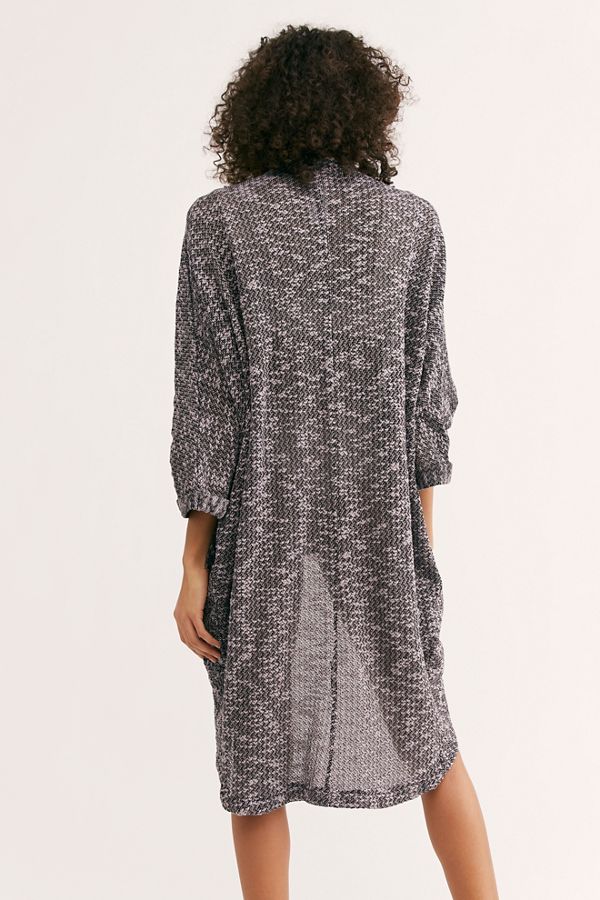 Slide View 2: Promenade Cocoon Kimono