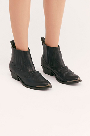 low rise chelsea boots