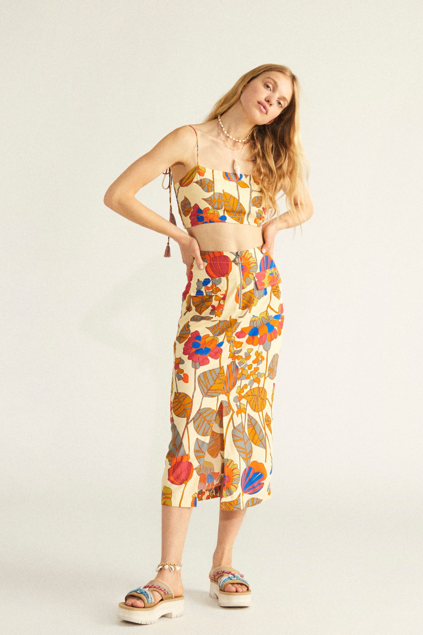 Slide View 1: Bali Orange Sunshine Set