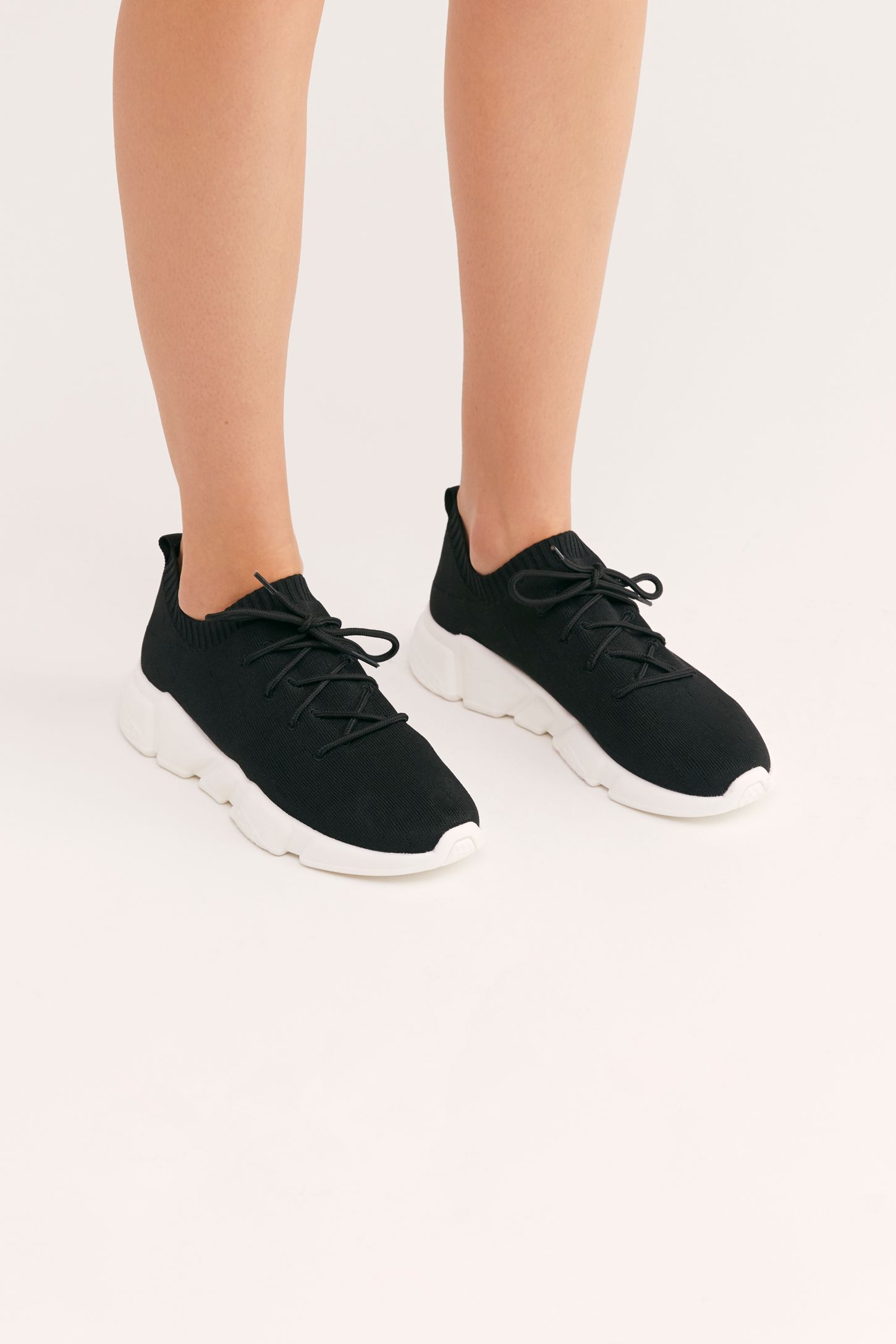 Slide View 2: Vegan MOVMT Blake Sneaker