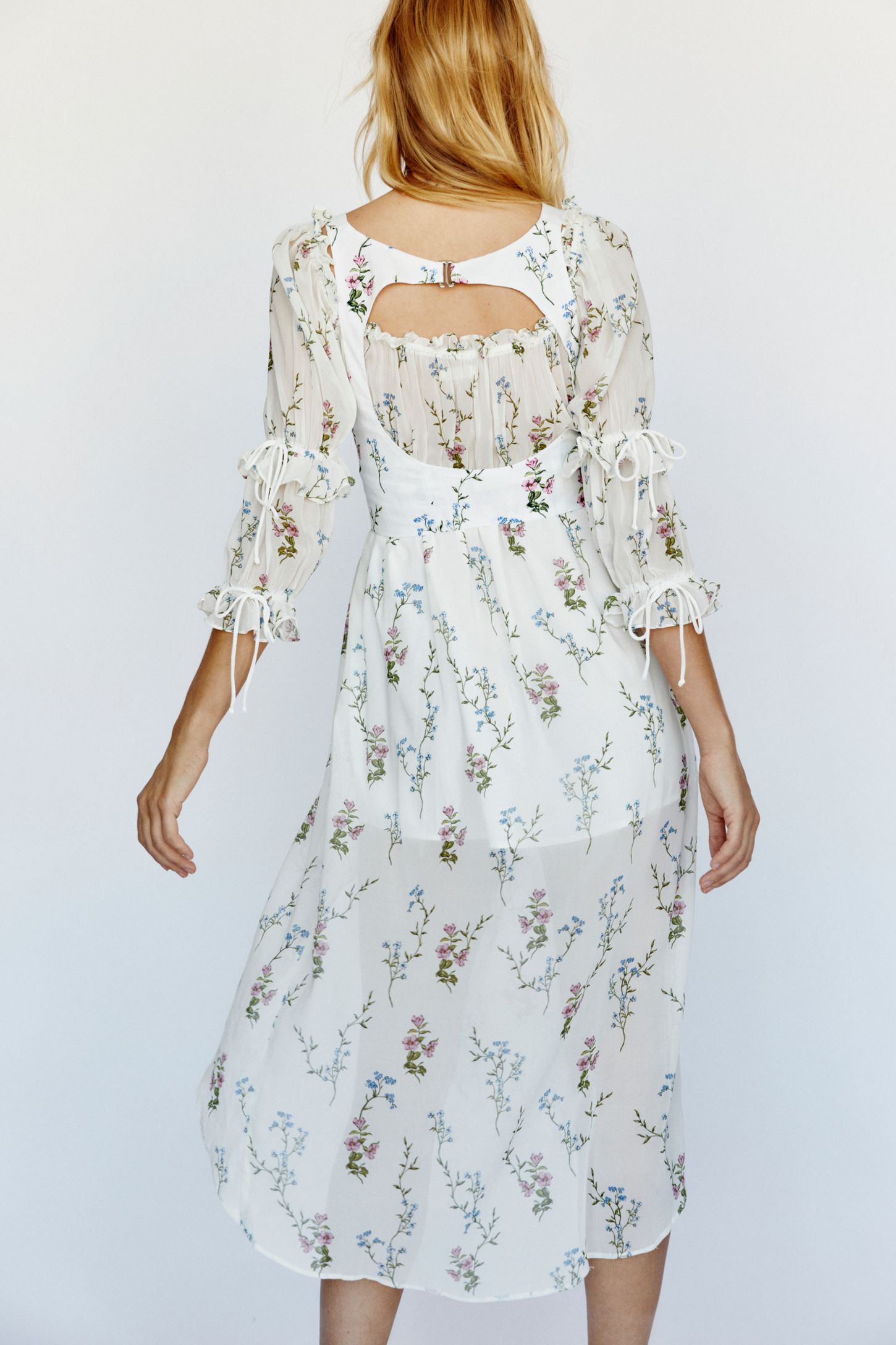 Slide View 4: Nicola Midi Dress