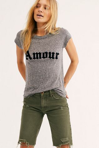 Amour Tee