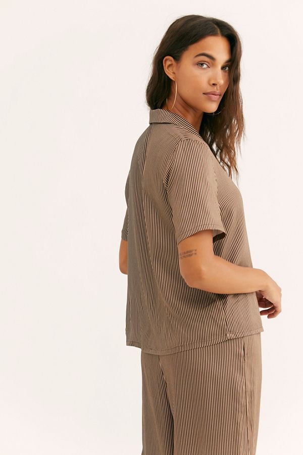 Slide View 2: Lazy Mayzie Short Sleeve Shirt