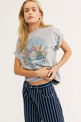 Queen Boyfriend Tee