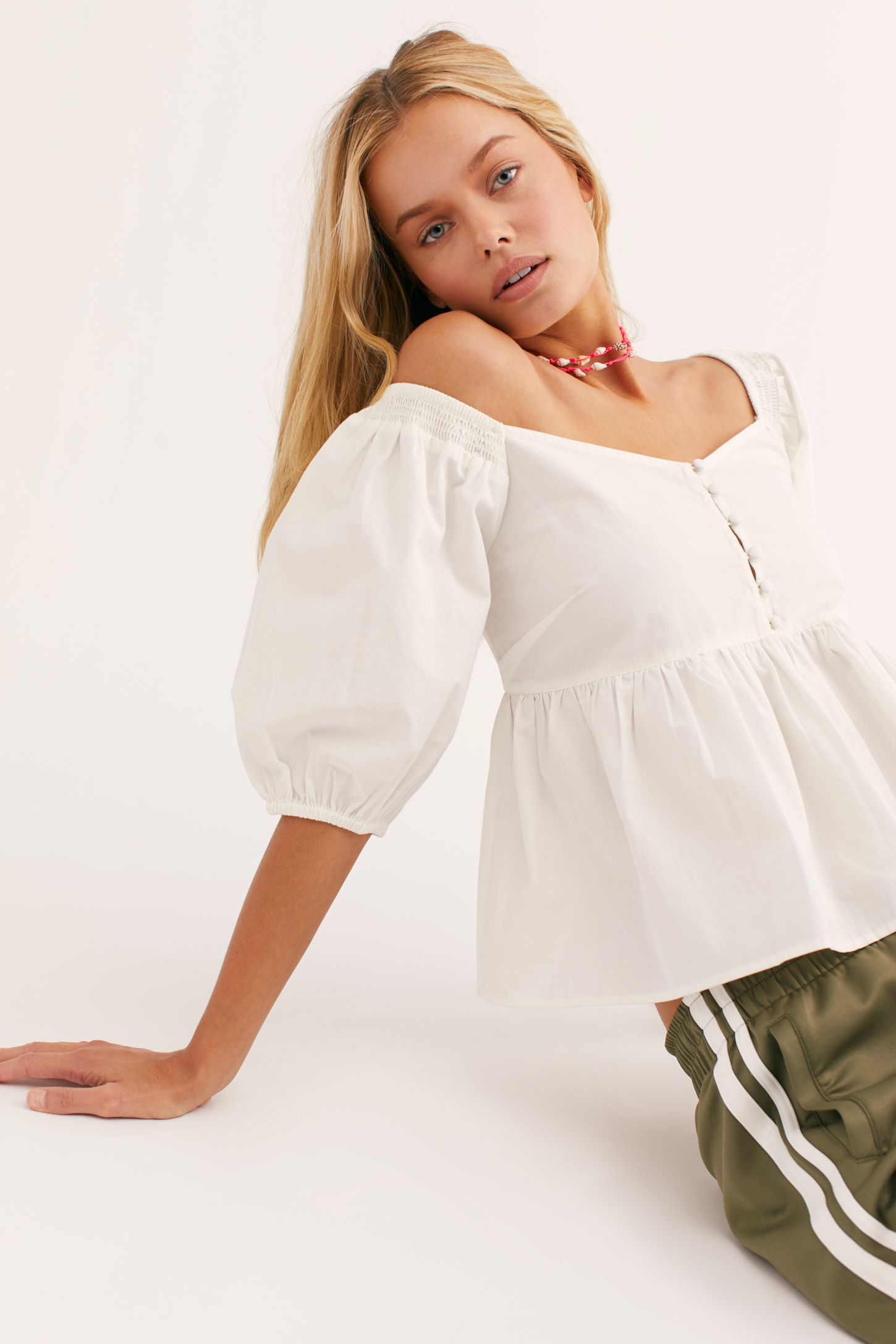 Slide View 1: Veronica Sweetheart Top