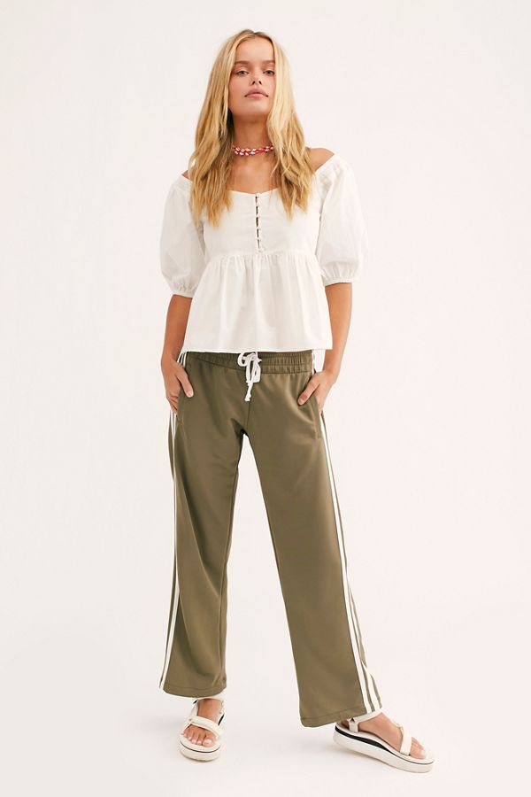 Slide View 2: Veronica Sweetheart Top