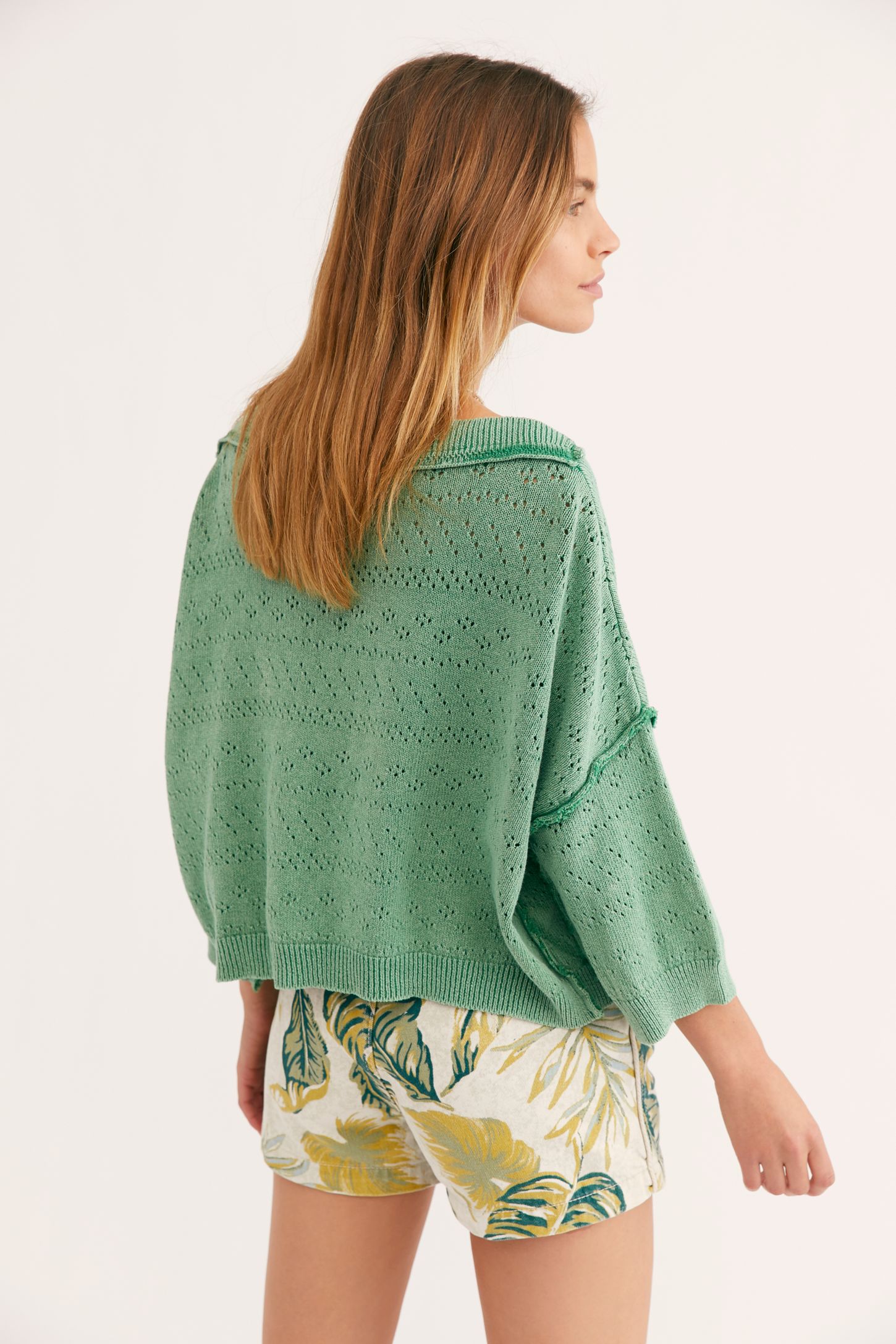 Slide View 2: Sand Castle Pullover