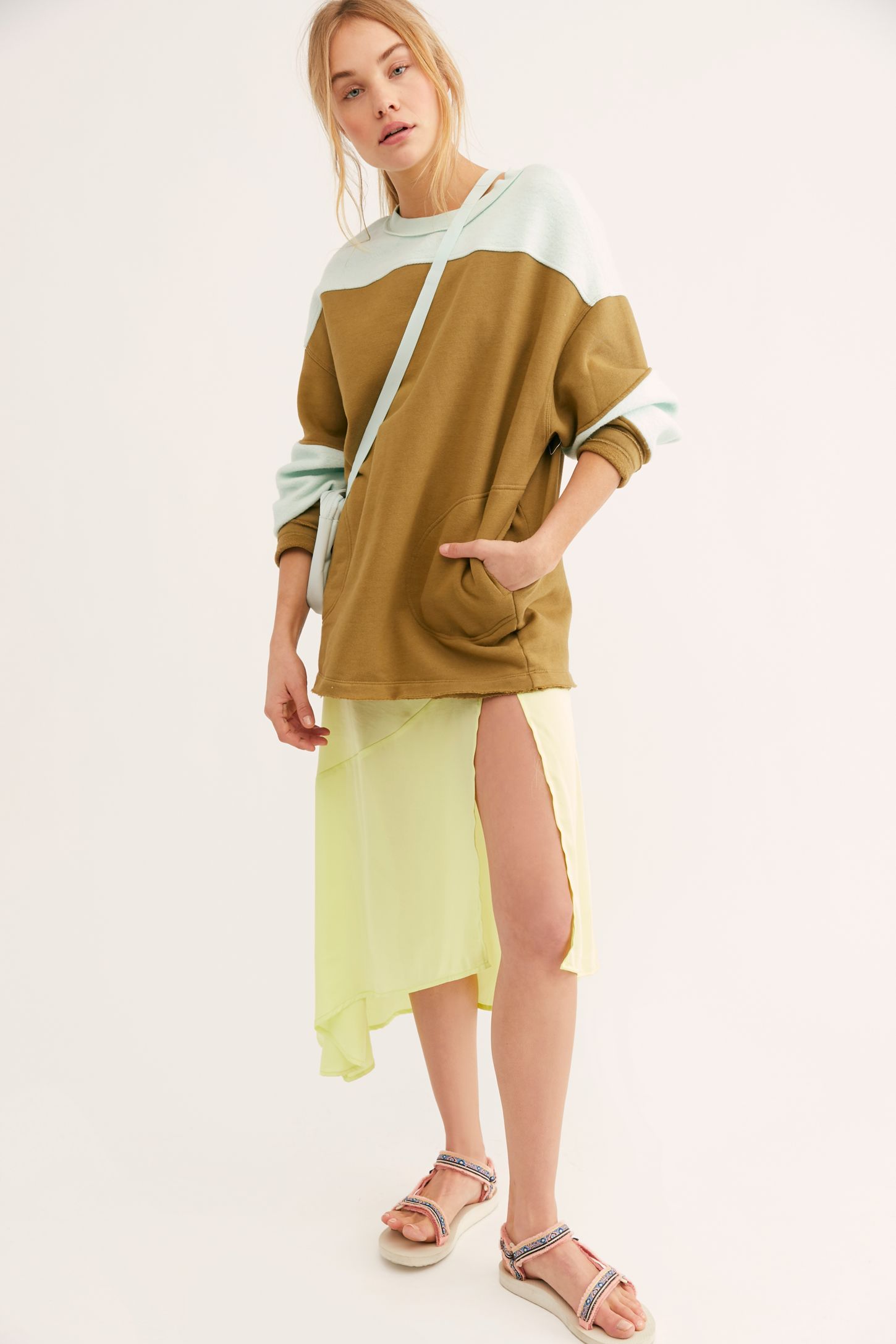 Slide View 1: Jordan Pullover