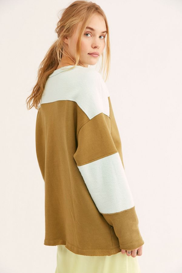 Slide View 3: Jordan Pullover