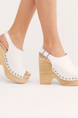 jeffrey campbell walk the line clog