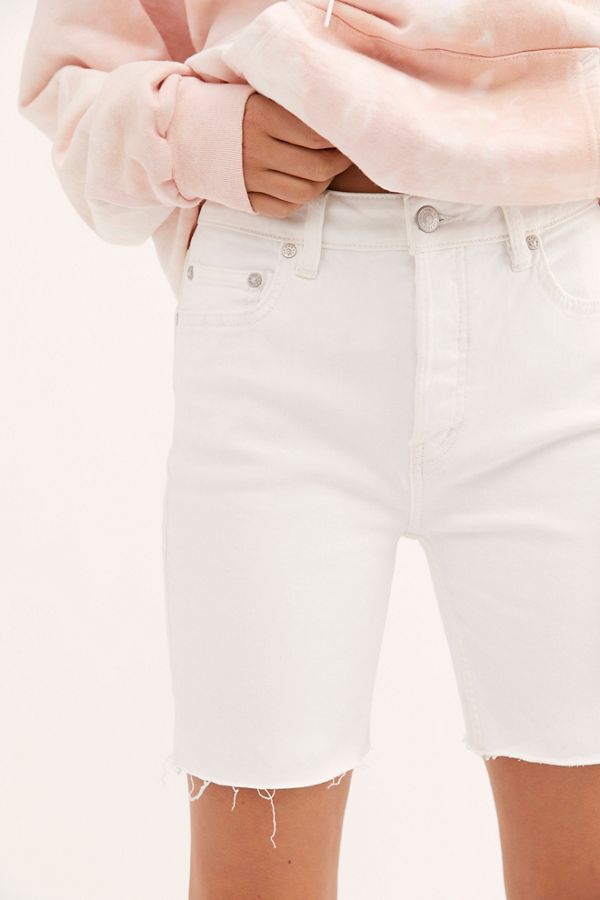 Slide View 3: Avery Bermuda Short