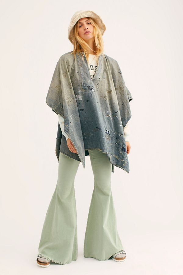 Slide View 1: Felix Artist Poncho