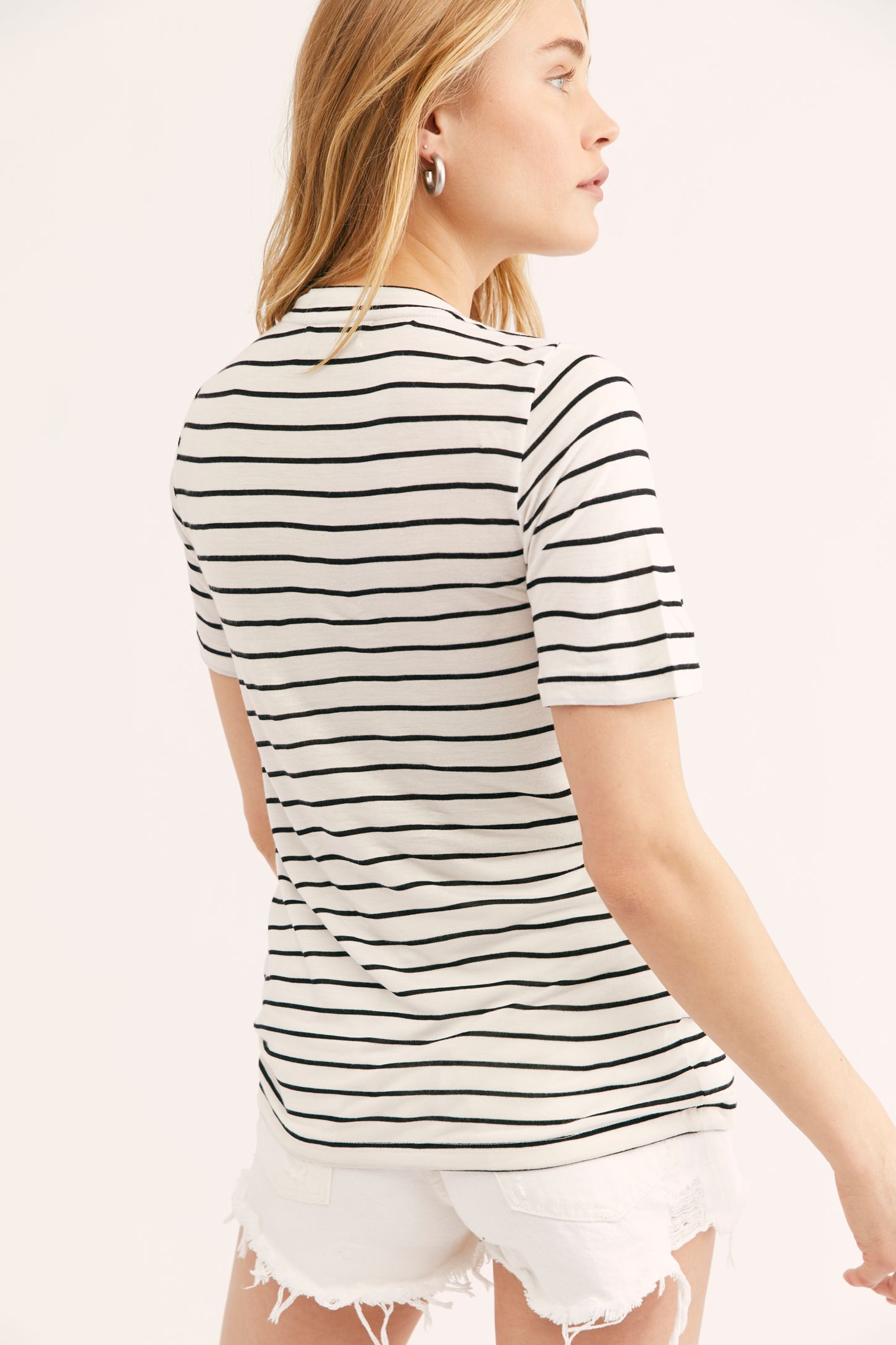 Slide View 2: Embellished Remera Tulum Tee