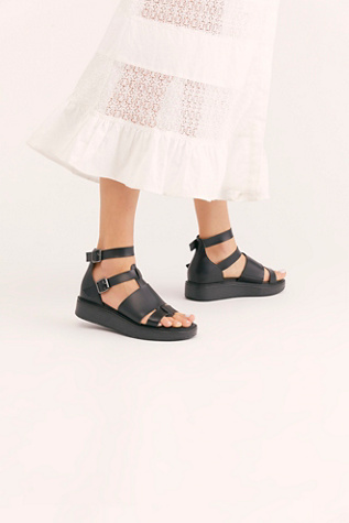 vegan flatform sandals