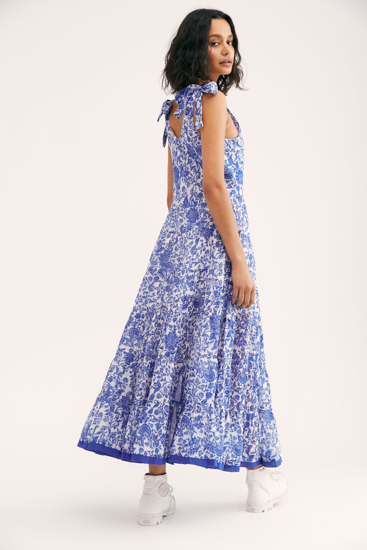 Slide View 4: Kika's Printed Midi Dress