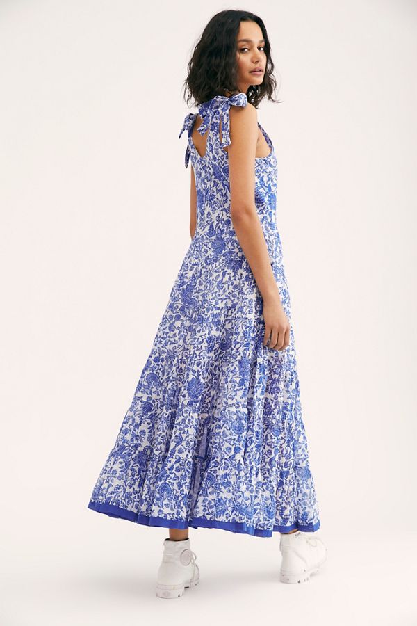 Slide View 4: Kika's Printed Midi Dress