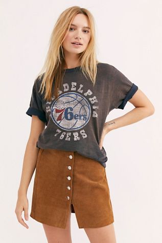 Washed 76ers Tee