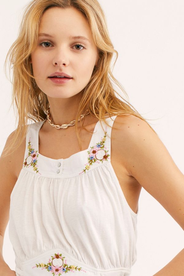 Slide View 3: Sugar Muffin Tank