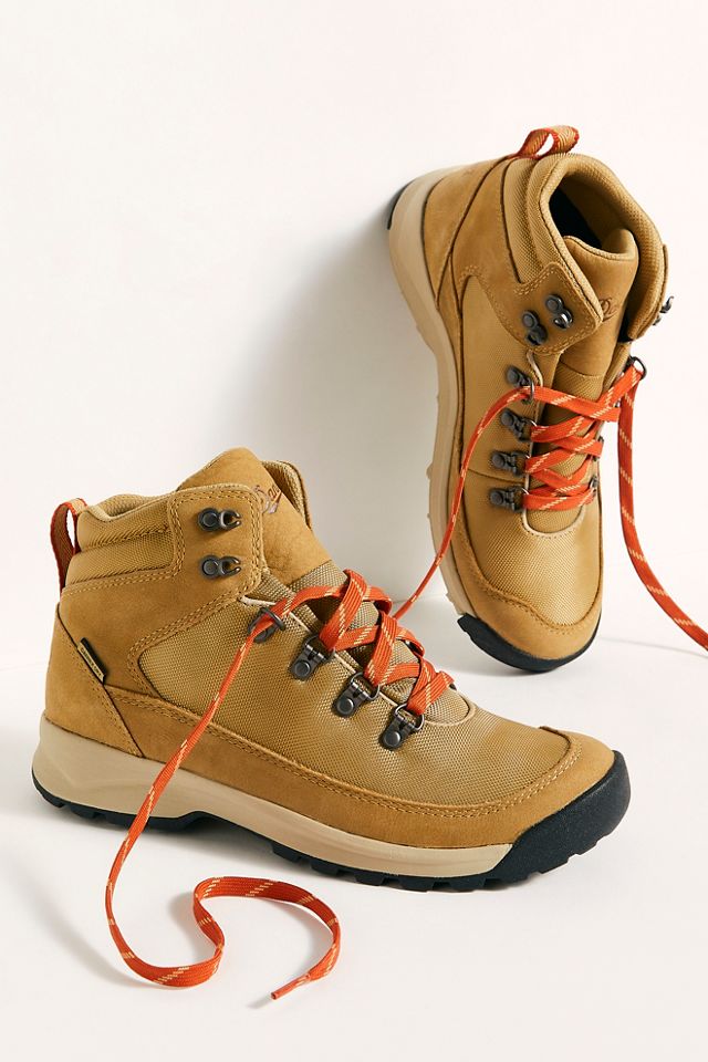 adrika hiker danner