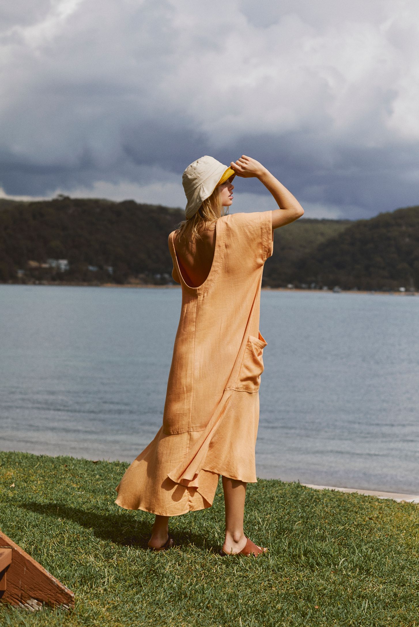 Slide View 2: Crisp And Cool Midi Dress