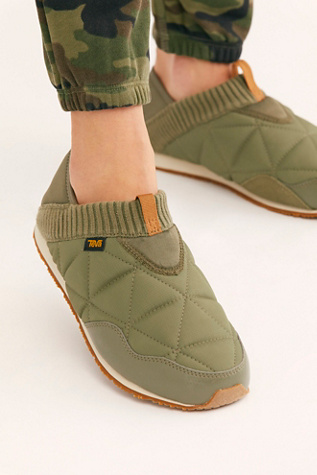 teva moccasins