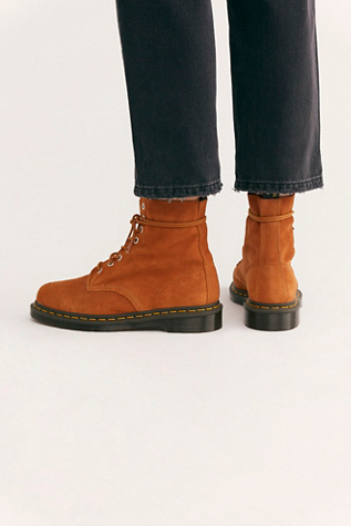 dr martens suede boots