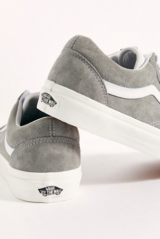 old skool suede low top sneaker