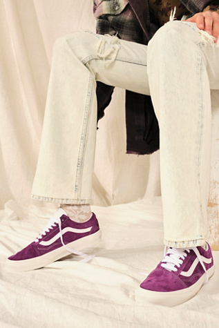 old skool suede low top sneaker