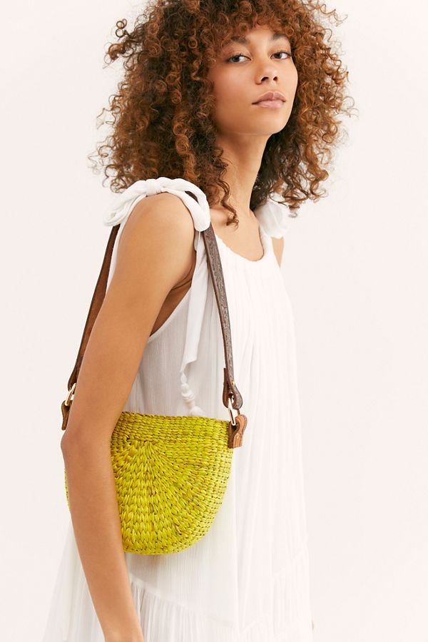Slide View 1: Sunshine Straw Shoulder Bag