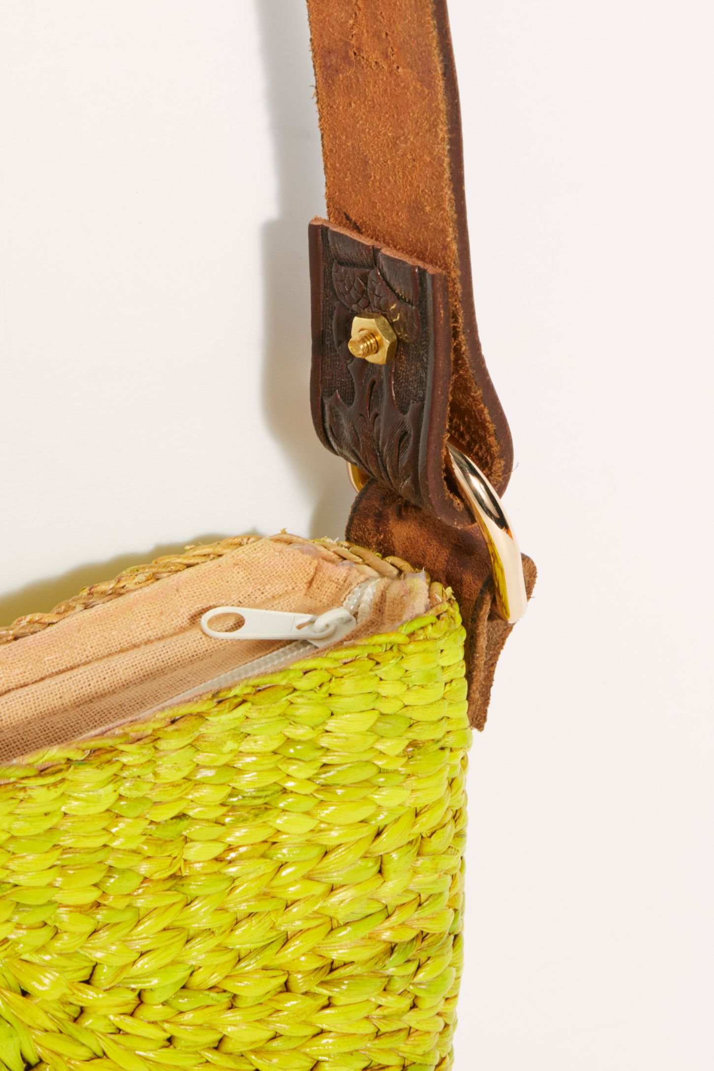 Slide View 5: Sunshine Straw Shoulder Bag