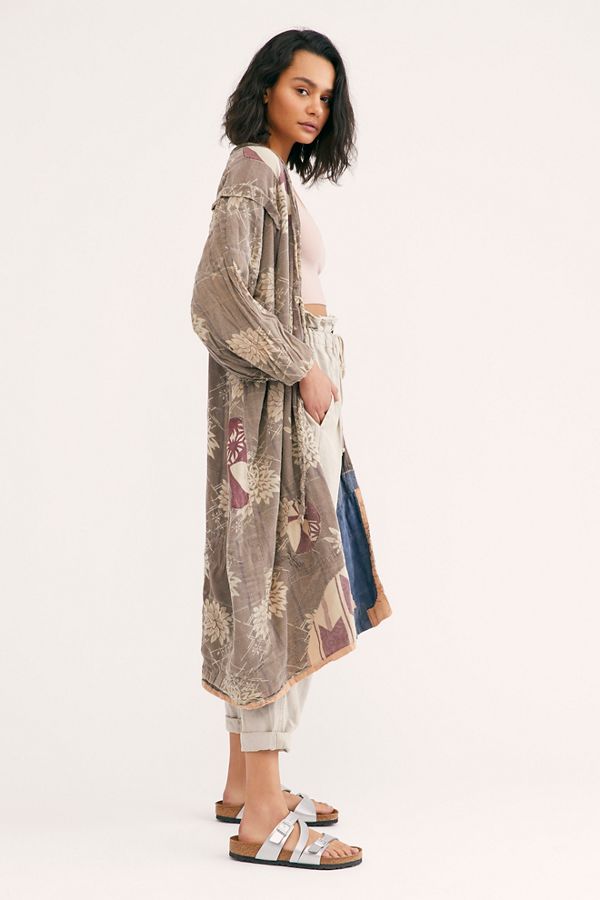 Slide View 3: Opulence Kimono