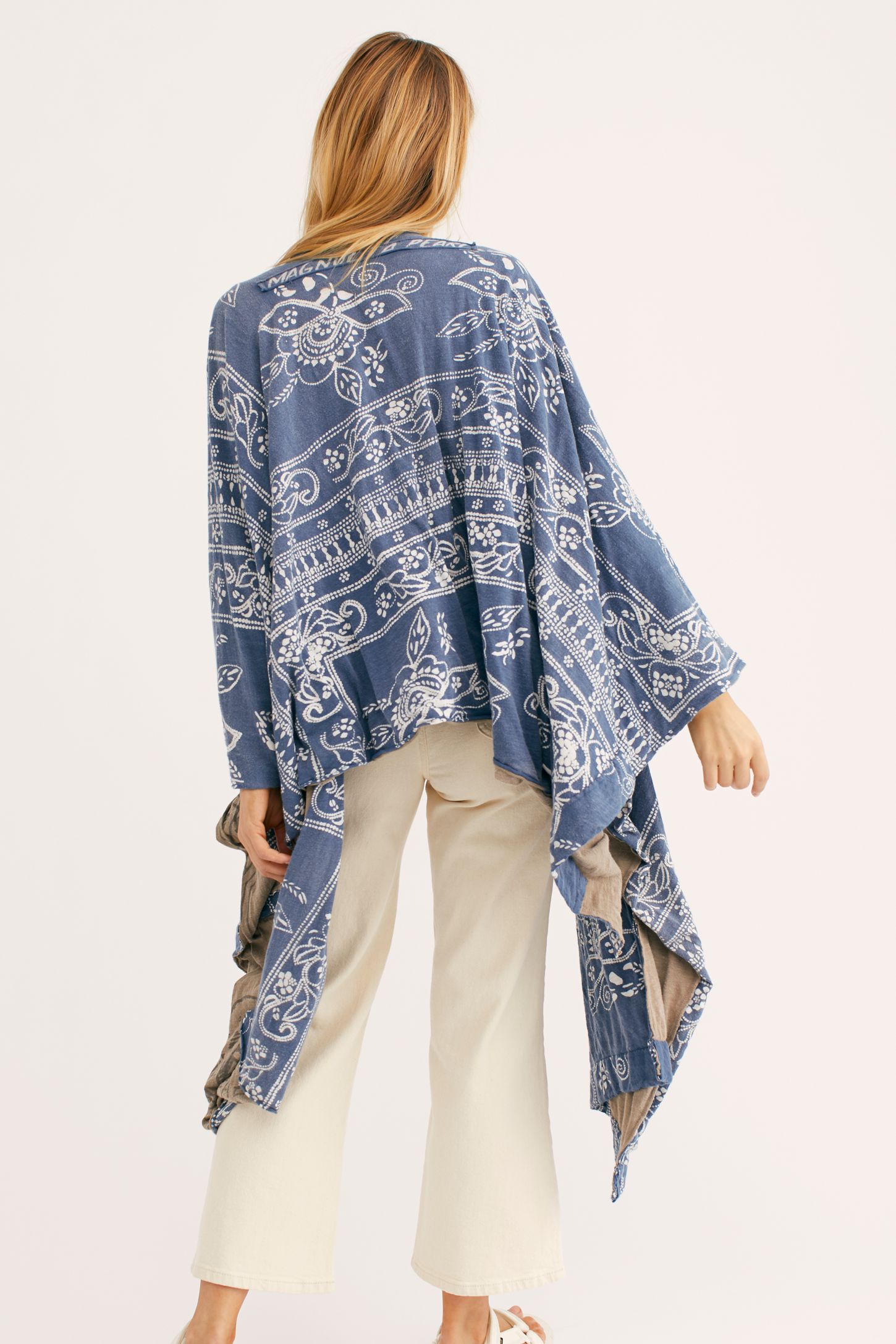 Slide View 2: Melisa Shawl