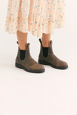 chelsea boots blundstone