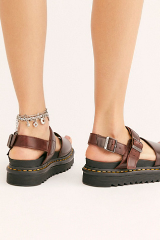 dm voss sandals