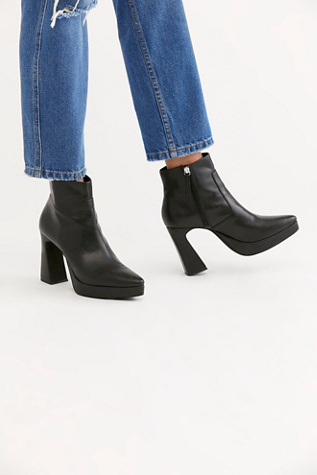 vegan stormy platform boot