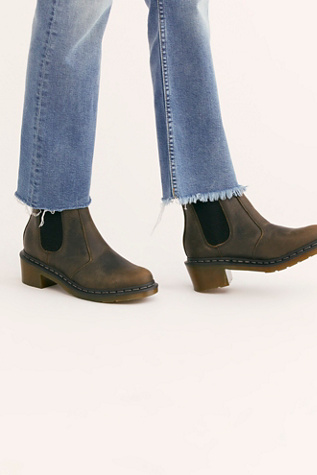 cadence chelsea boot